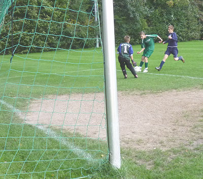 Jan - sicher und kontrolliert zum 1:0