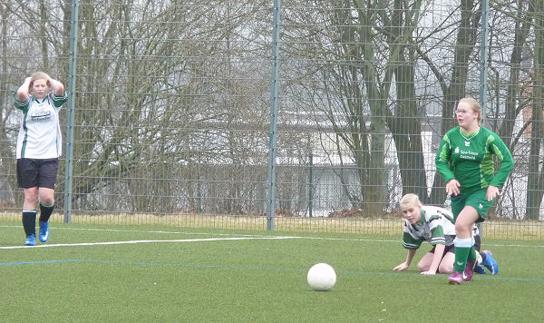 Gewohnt sicher in der Abwehr - Birte