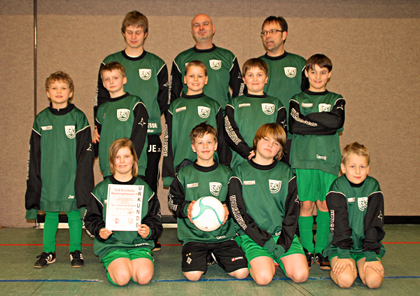 Aufstellung der E2 - Junioren beim Hallenfinale