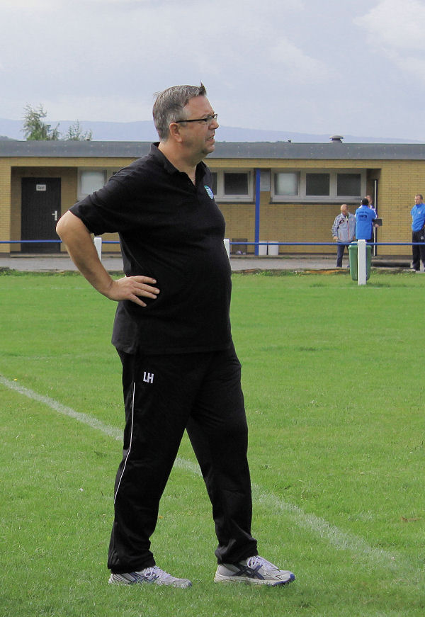 Coach Leo - etwas skeptisch aber mit einer zündenden Idee für den Sturm