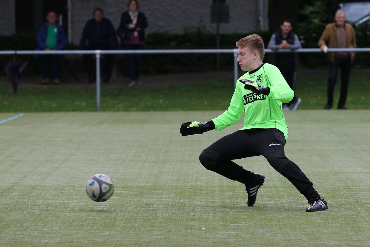 Teufelskerl! Keeper Lukas brachte die Gästeangreifer zur Verzweiflung