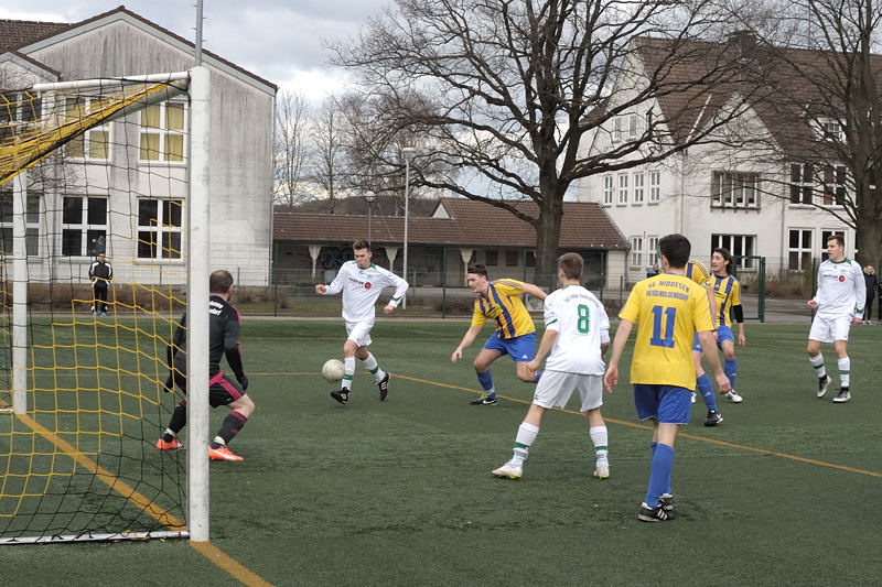 Das ist auch schon anderen passiert - Timo Tcheon verpasst das 2:1