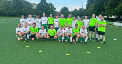 TuS Walking Football vs. SF Oesterholz Kohlstädt / Rock,n Balls in Schwarz Weiß
